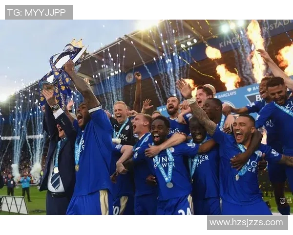 足球明星戴眼镜展现帅气风采的视频合集让你大开眼界